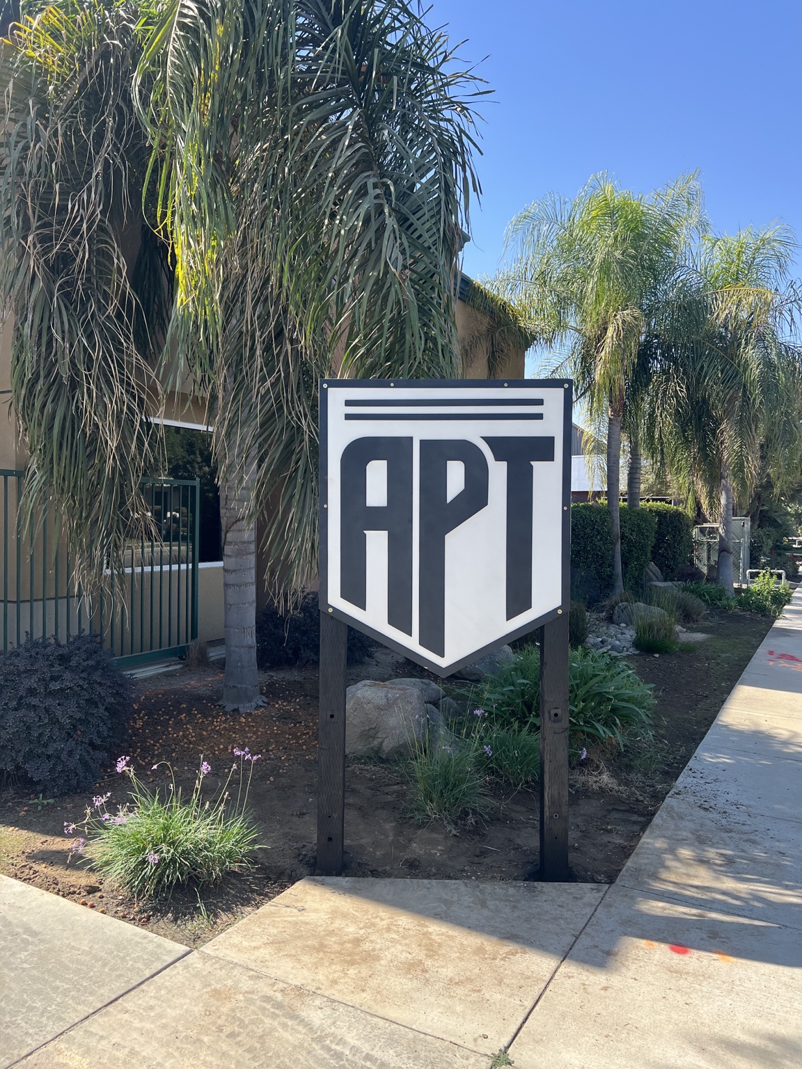 APT logo